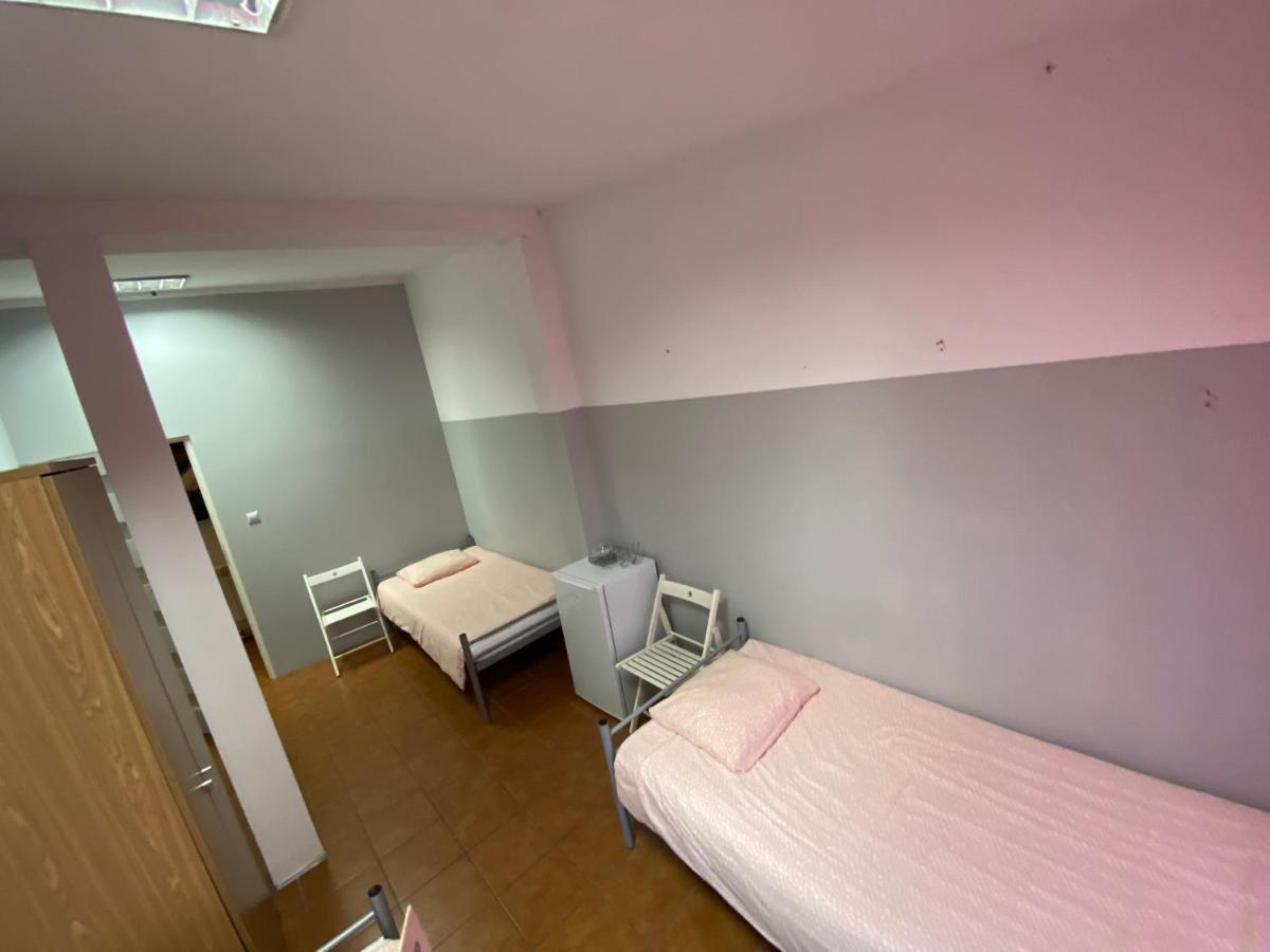 Modlinska 267 No 2 Kwatera prywatna